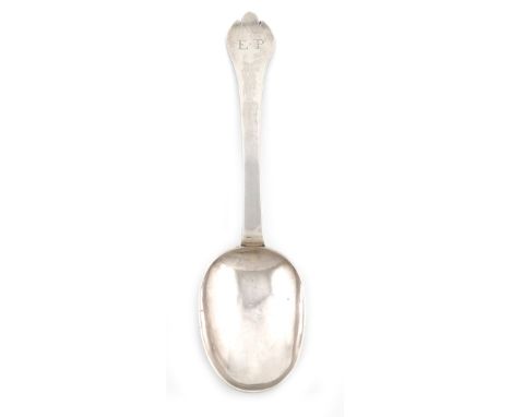 A Charles II silver Trefid spoon, by Lawrence Coles, London 1679, the oval bowl with a plain rat-tail, the reverse of the fin