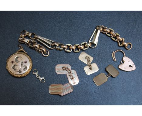 A SMALL COLLECTION OF VINTAGE JEWELLERY TO INCLUDE A PLATED GEM SET LOCKET, a gold plated antique handmade chain, a 9 ct rose