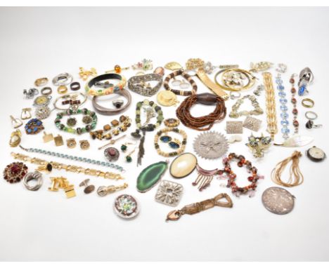 A collection of mixed 20th Century jewellery to include bracelets including glass, gold pleated gate link bracelet and tigers