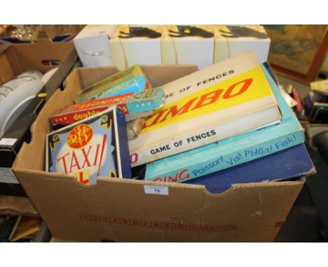 A TRAY OF VINTAGE BOARD GAMES