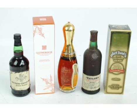 Five bottles of wines and spirits comprising a boxed limited edition of Jack Daniels '1905 Liege Belgium Gold Medal' Tennesse