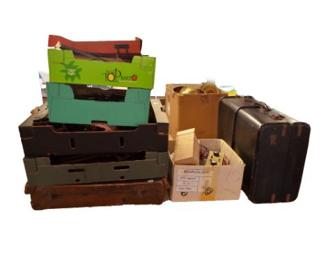 A quantity of model train tracks including Trix 'Twin Railway 410/1', metal tracks including a 'Hornby Series Turntable' with