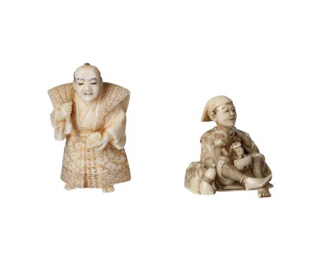 Lot of two netsuke, 1) Ivory, seated man with monkey and luggage. Signed Ryôkô. H. 3.5 cm. 2) Ivory, standing man wearing a w