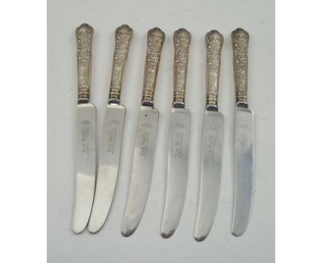 HARRISON BROTHERS A SET OF SIX SILVER HANDLED QUEENS PATTERN TEA KNIVES each having stainless steel blade and filled handle, 