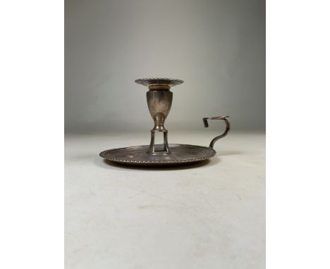 A Georgian sterling silver chamber stick or go to bed. London 1796. 9.8oz. H:10cm