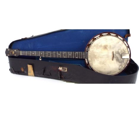 Windsor Gem five string resonator banjo, with 10.75" skin and 25.5" scale, semi-rigid case