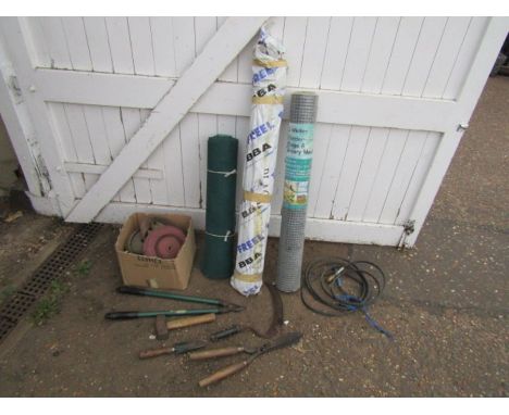 Wire fencing, box of lorry straps and garden tools etc 