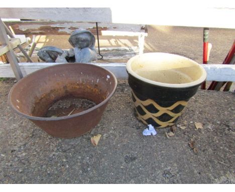 Ceramic plant pot and metal handled bowl 