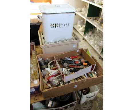 Kitchenalia to include an old enamel bread bin etc.