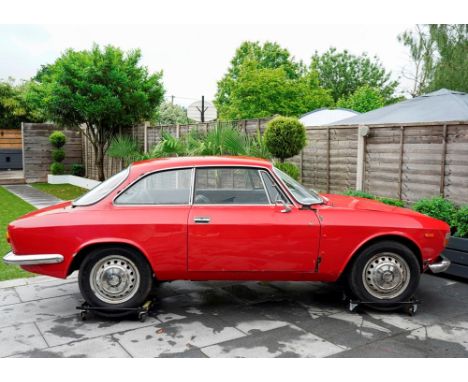 1964 Alfa Romeo Giulia Sprint GT Transmission: manualMileage:82000The Alfa Romeo Giulia (105) Sprint GT was&nbsp;designed by 