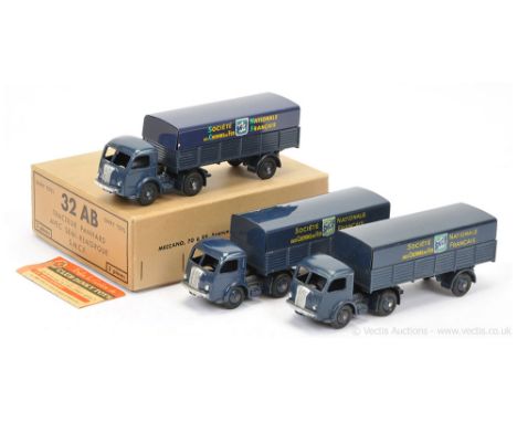 French Dinky 32a Trade Pack Panhard "SNCF" - all finished in blue including convex hubs with black tyres, metal tow hooks - c