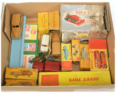 Dinky group to include 3 x 344 Plymouth Estate Car; 197 Morris Mini Traveller; 697 Field Gun Set (without Artillery Tractor);