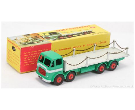 Dinky 935 Leyland Octopus Flat Truck with chains - green cab and chassis, light grey back and flashes, red grille and plastic