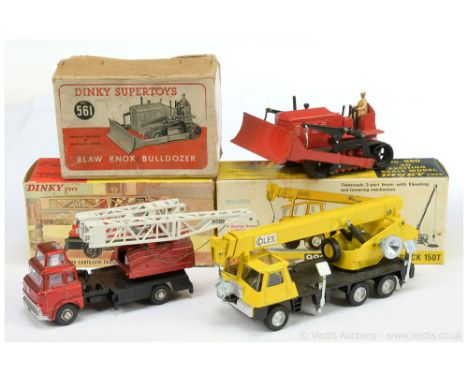 Dinky 561 Blaw Knox Bulldozer - red including arms and blade, black including metal rollers and rubber tracks, light tan figu