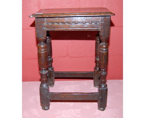 EARLY OAK JOINT STOOL THE RAILS CARVED WITH SCALES, HEIGHT 56 CM 