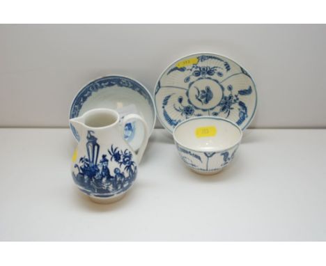 WORCESTER BLUE AND WHITE BOWL, UNUSUAL PRINT (EX-GODDEN COLLECTION), 10 CM ALONG WITH WORCESTER TEA BOWL AND SAUCER OF FLUTED