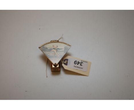 STRATTON LIPSTICK/MIRROR COMPACT RD 873269, DECORATED WITH BALLET FIGURES 