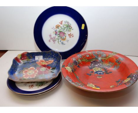 A ROYAL DOULTON DISH, FLORAL PATTERN, WIDTH 24CM, A COREA WARE FRUIT BOWL TOGETHER WITH THREE ROYAL WORCESTER PLATES FLORALLY