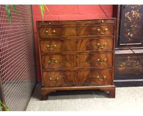 GEORGE III MAHOGANY FOUR-DRAWER CHEST WITH SLIDES, HAVING A CROSS-BANDED "CADDY" TOP, ORIGINAL SWAN NECK HANDLES 