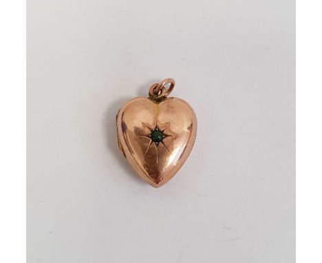 9ct gold and cabochon jade heart-shaped pendant with fittings to interior, gross weight 3.3g Condition ReportNo dents, some l