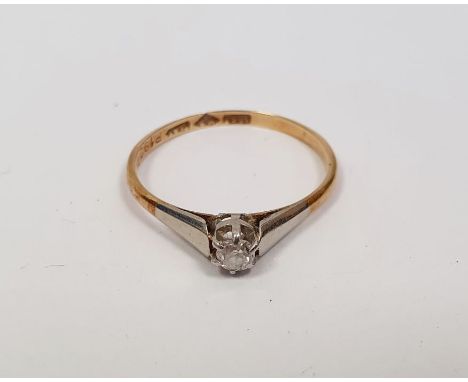 18ct gold small solitaire diamond ring, the claw set stone with platinum shoulders, in small vintage box Condition ReportWeig