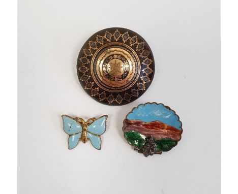 Georgian-style gold and silver pique work circular medallion brooch and two enamel brooches (3) 