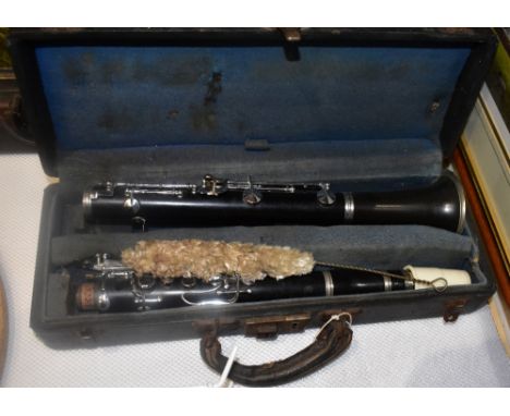 SALMER OF LONDON; a cased Studente Console clarinet.