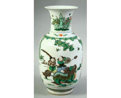 A CHINESE FAMILLE VERTE PORCELAIN VASE, painted with figures and foo dog / beast in an outdoor setting, six character mark to