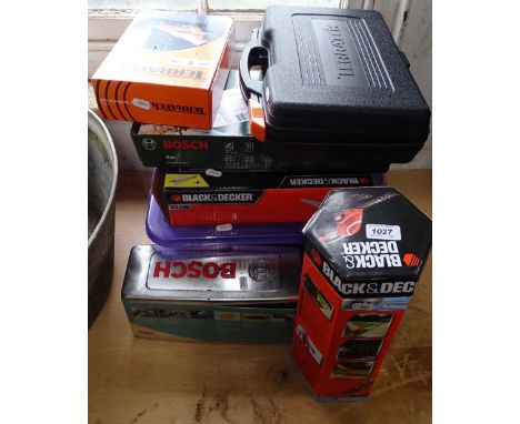 Boxed Bosch sabre saw, boxed Bosch garden saw, cased sander and other boxed tools, GWO.