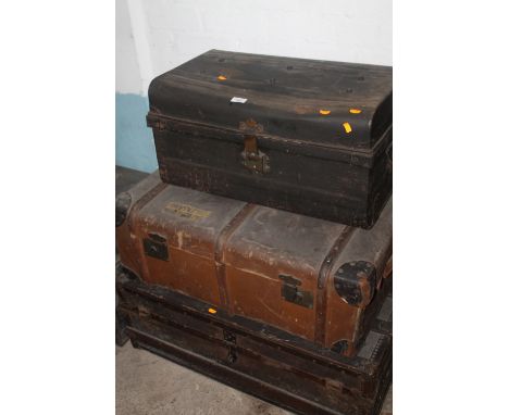 THREE VINTAGE TRUNKS TO INCLUDE A WOOD BOUND EXAMPLE