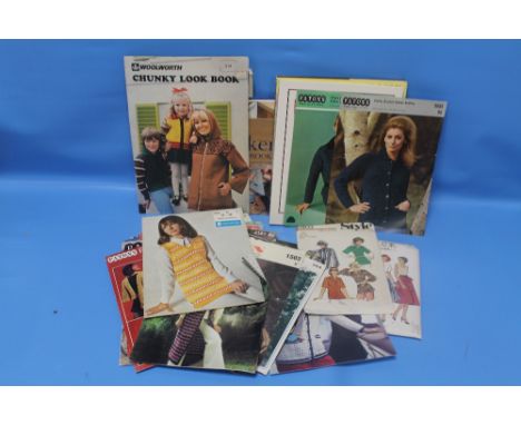 A SMALL COLLECTION OF VINTAGE KNITTING AND SEWING PATTERNS 