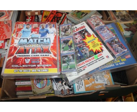 A TRAY OF ASSORTED PLAYING CARDS AND TRADE CARDS TO INCLUDE MATCH ATTAX ETC 