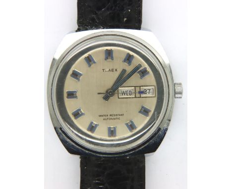 Timex; gents vintage automatic wristwatch, with day/date aperture, working at lotting. P&amp;P Group 1 (£14+VAT for the first