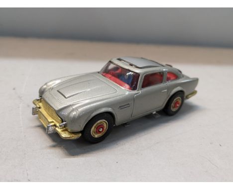A Corgi James Bonds Aston Martin DB5 with figuresLocation:SR 