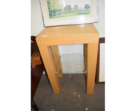 MODERN LIGHT OAK BEDSIDE TABLE