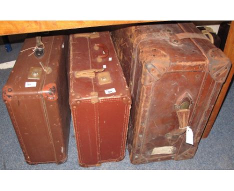 Large vintage leather trunk together with two vintage suitcases. (3)