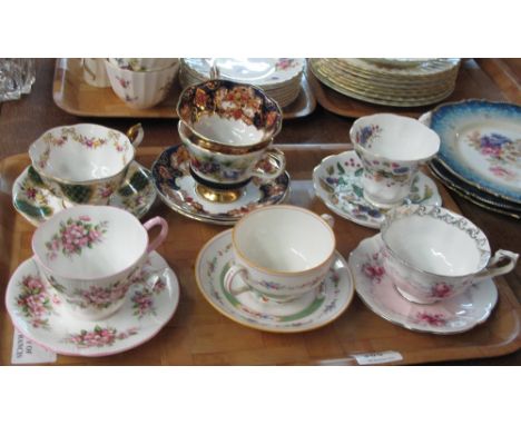 Tray of assorted cabinet cups and saucers to include Royal Albert Heirloom, apple blossom, Sussex, Royal Worcester The Belgra