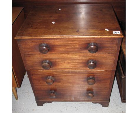 Early 19th Century mahogany commode chest.