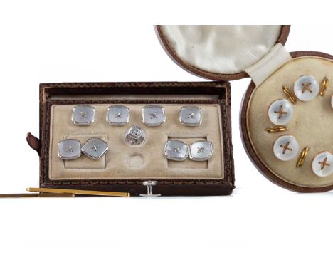 TWO SETS OF SHIRT STUDS AND TWO GOLD BAR BROOCHES,the studs inlaid with mother of pearl, the bar brooches each in nine carat 