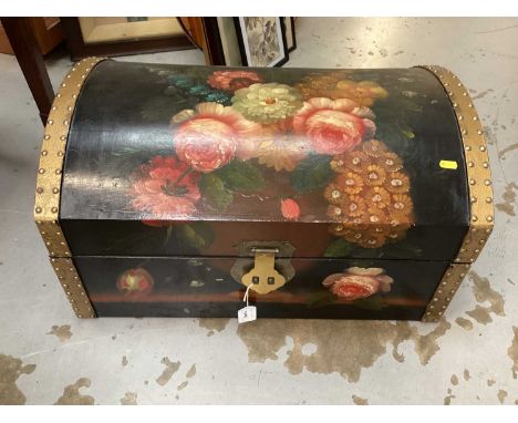 Decorative domed top trunk with hand painted floral decoration, 66cm wide, 44.5cm deep, 35,5cm high