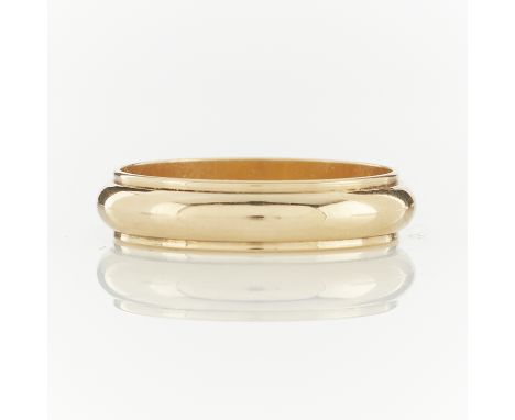 14k yellow gold band with beveled detail. Marked 14k along the interior shank with unidentified maker's mark of an asterisk.R