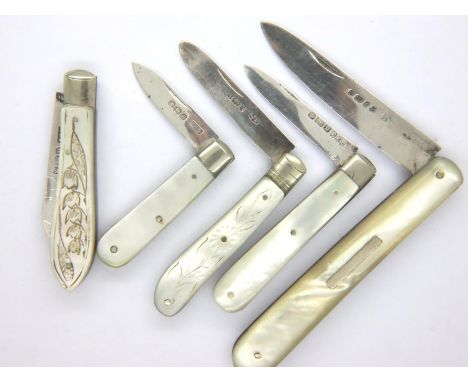 Five hallmarked silver blade mother of pearl handle fruit knives, mixed makers. P&amp;P Group 1 (£14+VAT for the first lot an