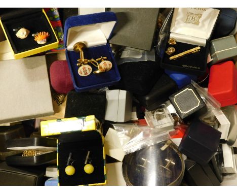 A quantity of costume jewellery, to include cufflinks, tie clips, novelty TV character cufflinks (one box)