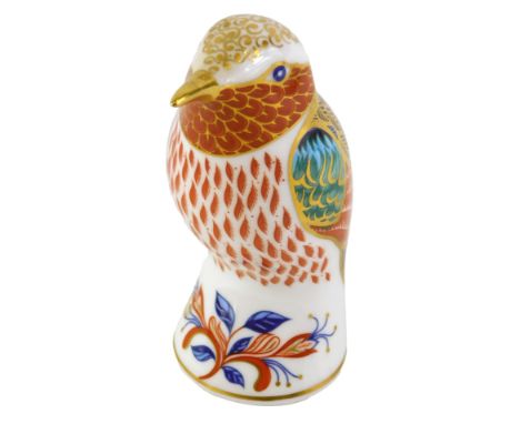 A Royal Crown Derby porcelain hummingbird paperweight, gold button to underside, 10cm high. 