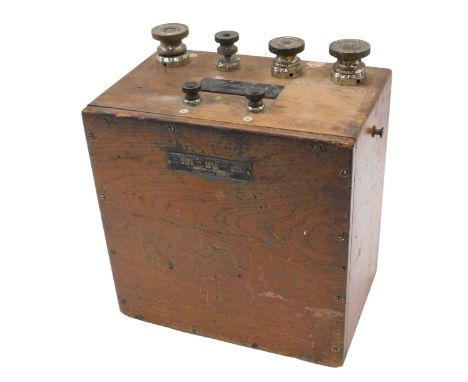 A vintage electrical testing item, ranging to test from 5amps to 200amps. (AF)