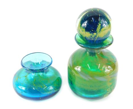 Mdina glassware, comprising a Mdina blue and turquoise squat vase, 7cm high, and decanter and stopper, 17cm high. (2)