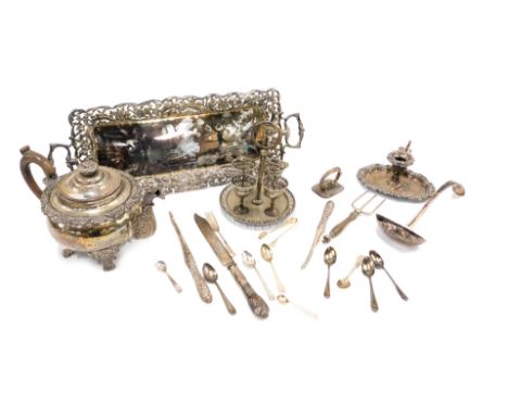 Various silver plated wares, comprising an EPBN teapot, with ebonised handle, serving ladle, fish slice, egg cup set, etc. (a
