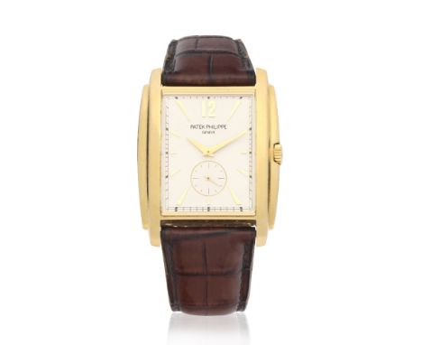 Patek Philippe. An 18K gold manual wind wristwatchModel: GondoloReference: 5124JDate: Circa 2010Movement: 18-jewel Cal.25-21/