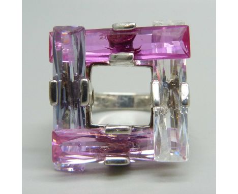 A silver stone set ring, P, 12.8g, approximately 2x2cm 