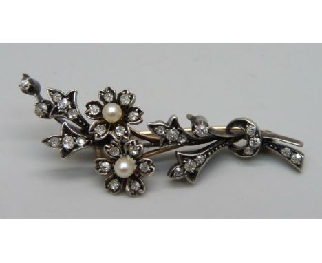 A Victorian yellow metal, diamond and pearl spray brooch, 5.6g, 4.8cm, with box 